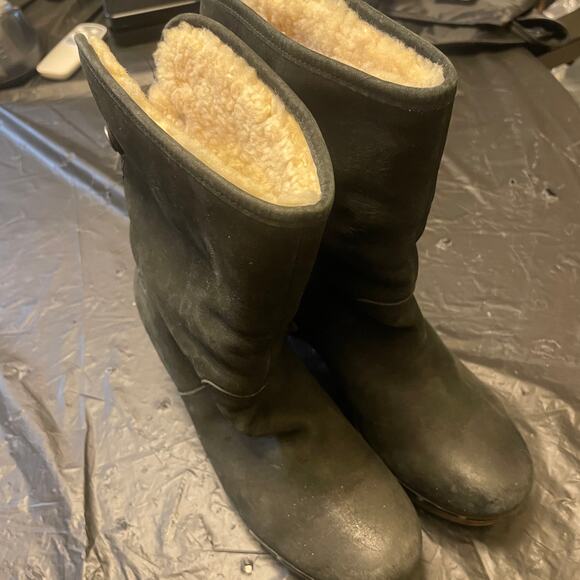 Ugg Lynnea Shearling Fold Down 2-Way Clog Boots - Women Size 6 - Black Leather - Picture 1 of 6